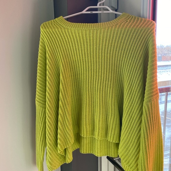 Sweater(Neon Green) - Picture 1 of 3